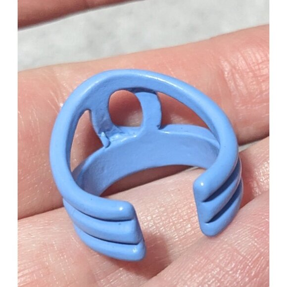 Abstract Metal Blue Enamel Coated Fashion Ring Size 8 - Picture 13 of 13